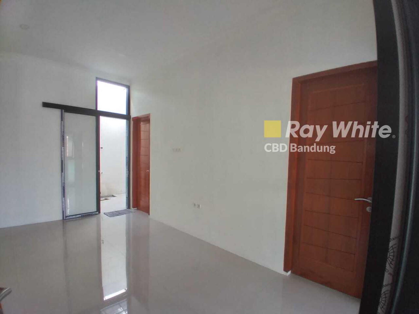 Rumah Nyaman di Komplek Margahayu Raya, Ciwastra - Bandung