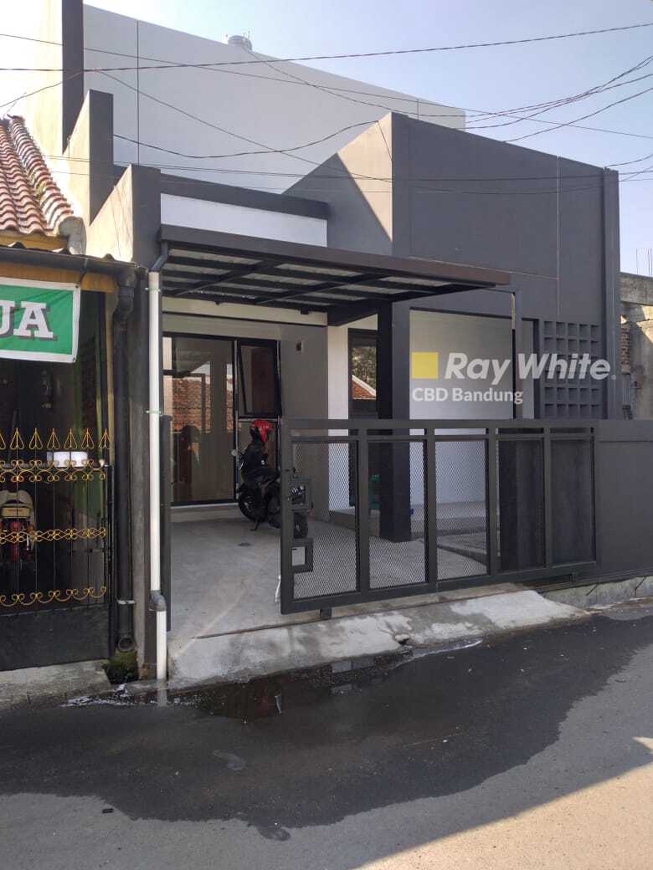 Rumah Nyaman di Komplek Margahayu Raya, Ciwastra - Bandung