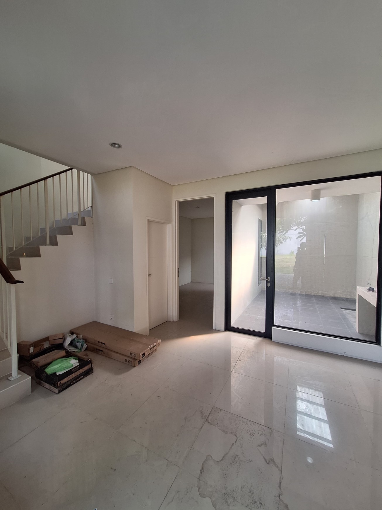 Dijual Rumah 1M an Northwest Lake Citraland Surabaya