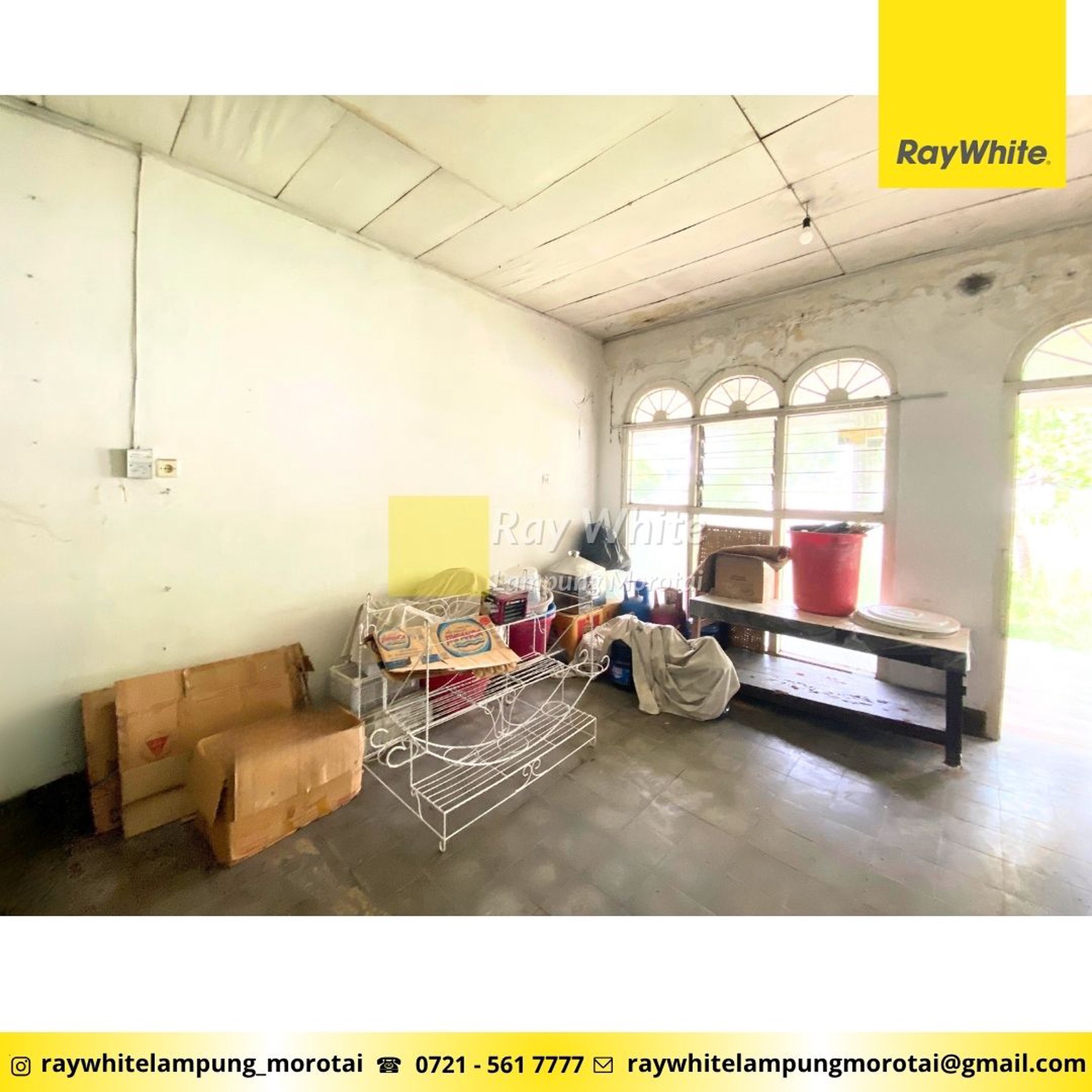 Rumah Strategis Pusat Kota Pinggir Jalan Pahoman Bandar Lampung