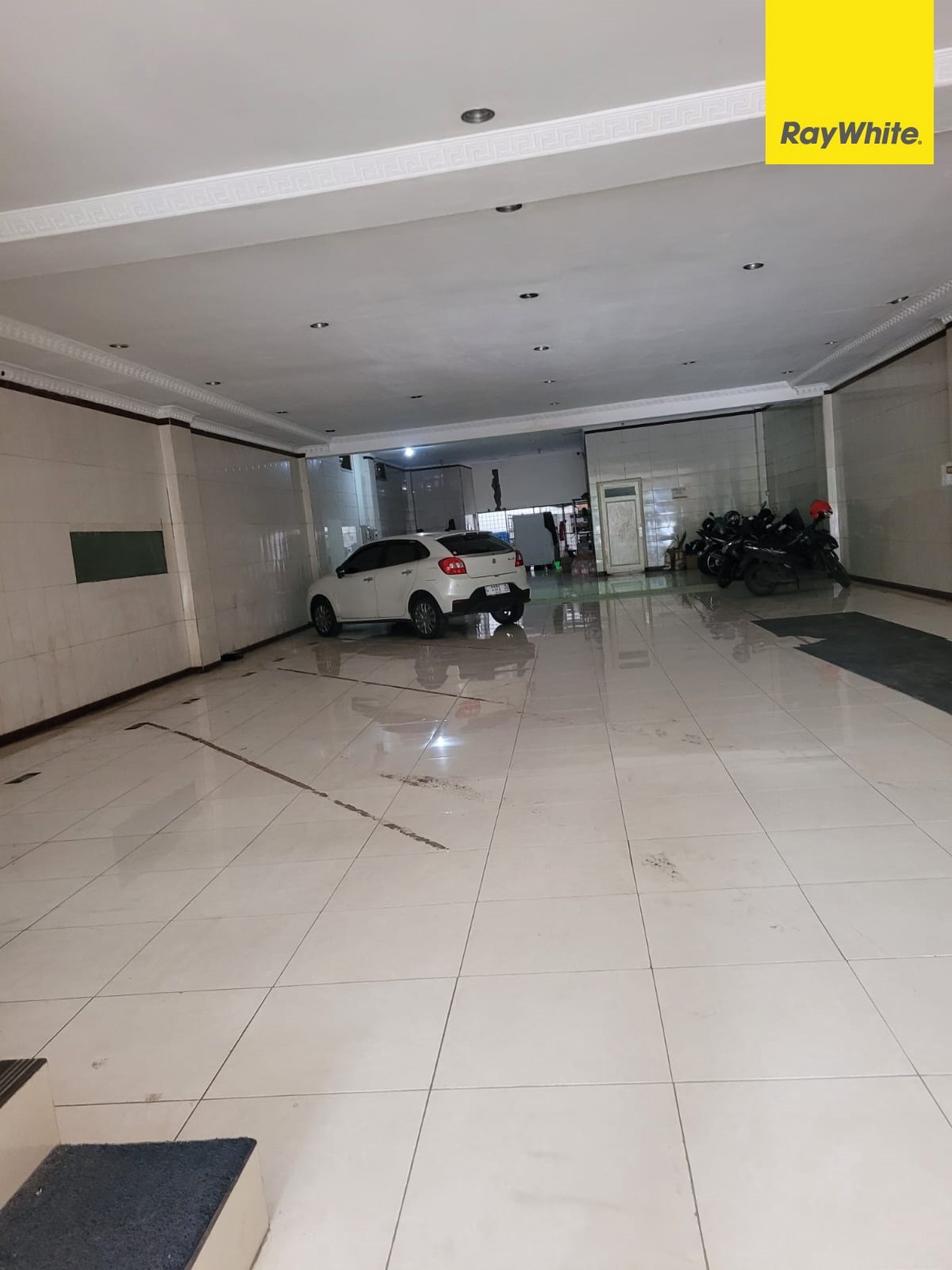 Disewakan Ruko di Jalan Kedungdoro Surabaya Pusat