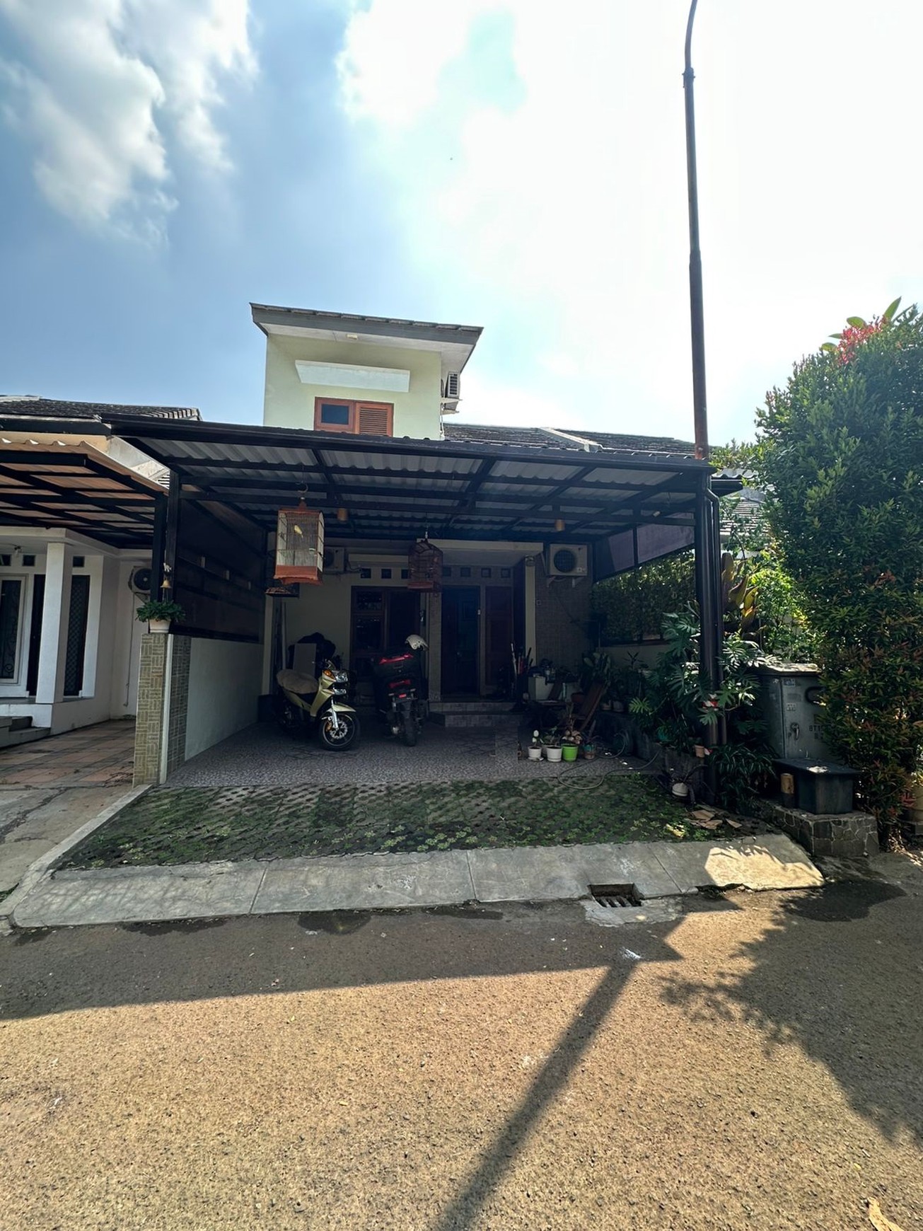 Rumah Minimalis dalam Cluster di Bintaro Sektor 9