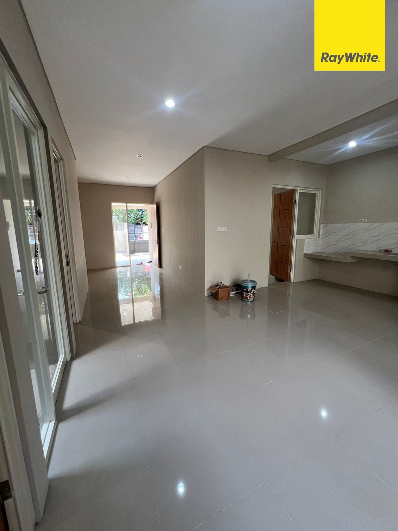 Disewakan Rumah di Dukuh Kupang Timur Surabaya Barat