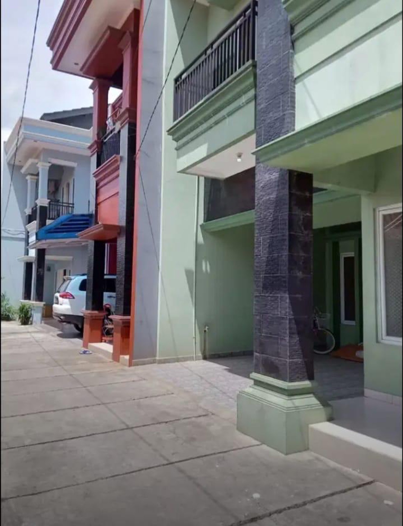 Rumah 2 Lantai di Komplek IKIP Duren Sawit
