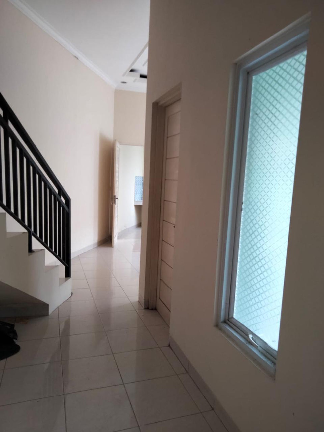 Rumah 2 Lantai di Komplek IKIP Duren Sawit