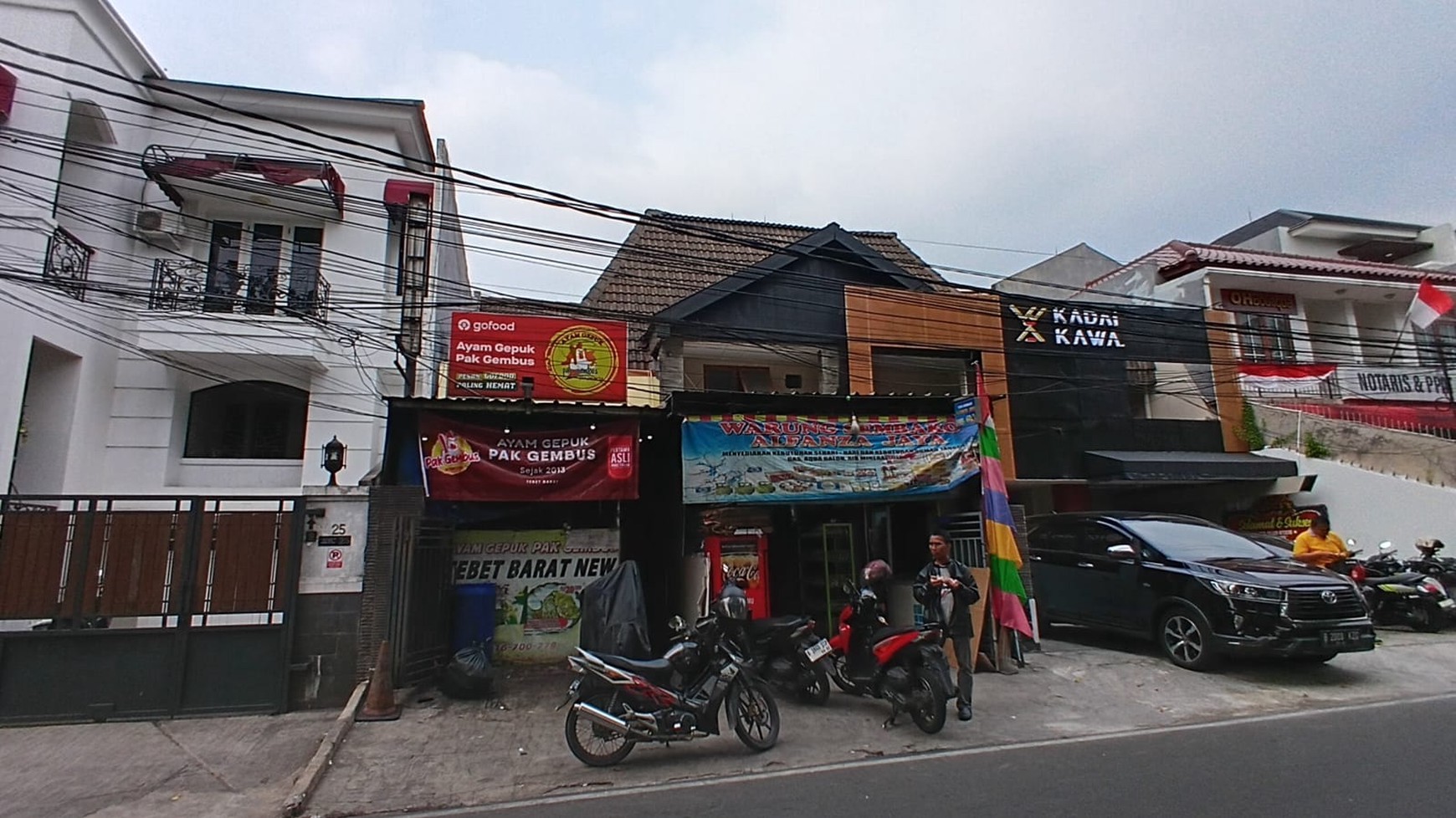 Ruang Usaha Strategis - Ideal untuk Coffee Shop, Resto & Usaha Kuliner