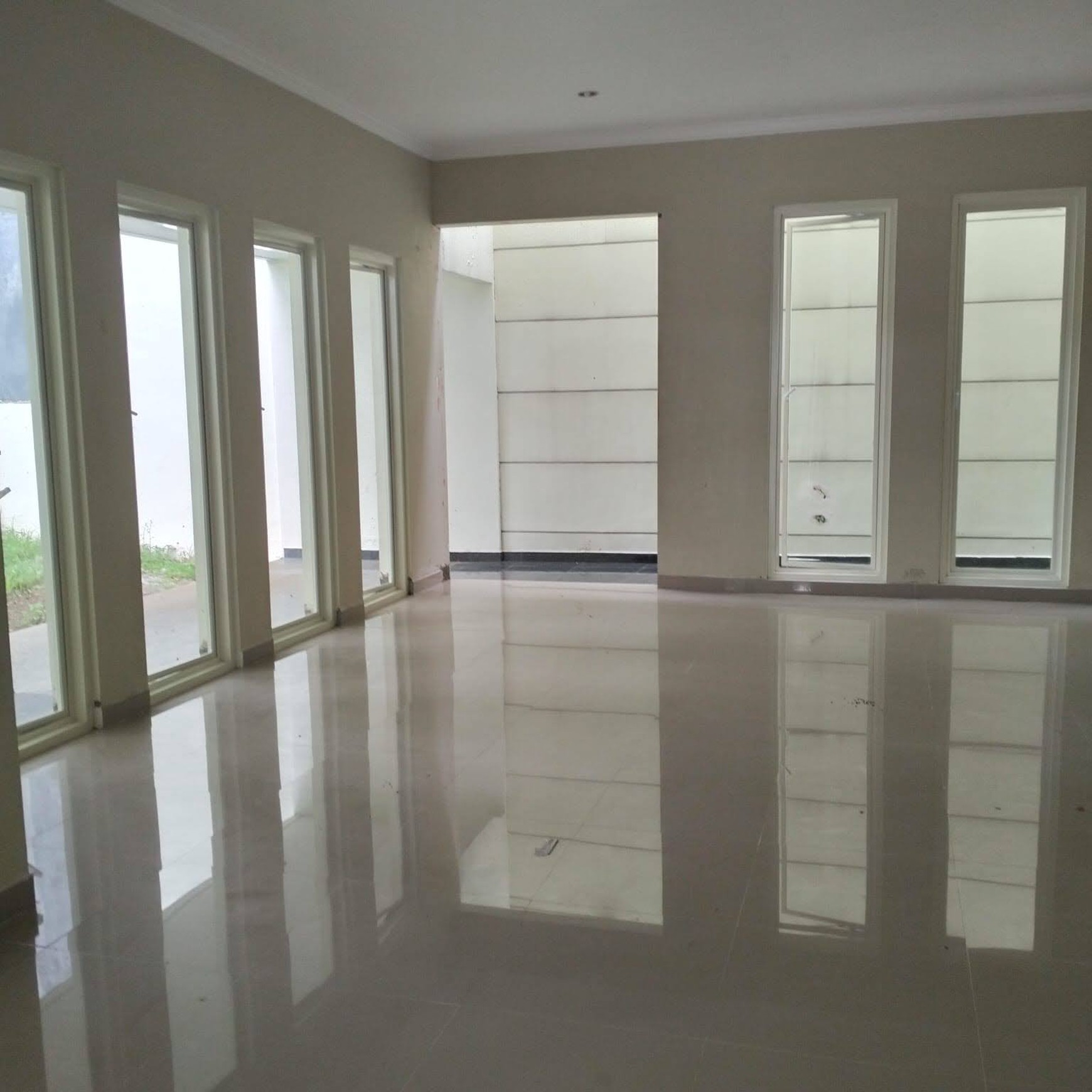 Rumah Dijual Woodland Citraland Sambikerep Surabaya Barat 