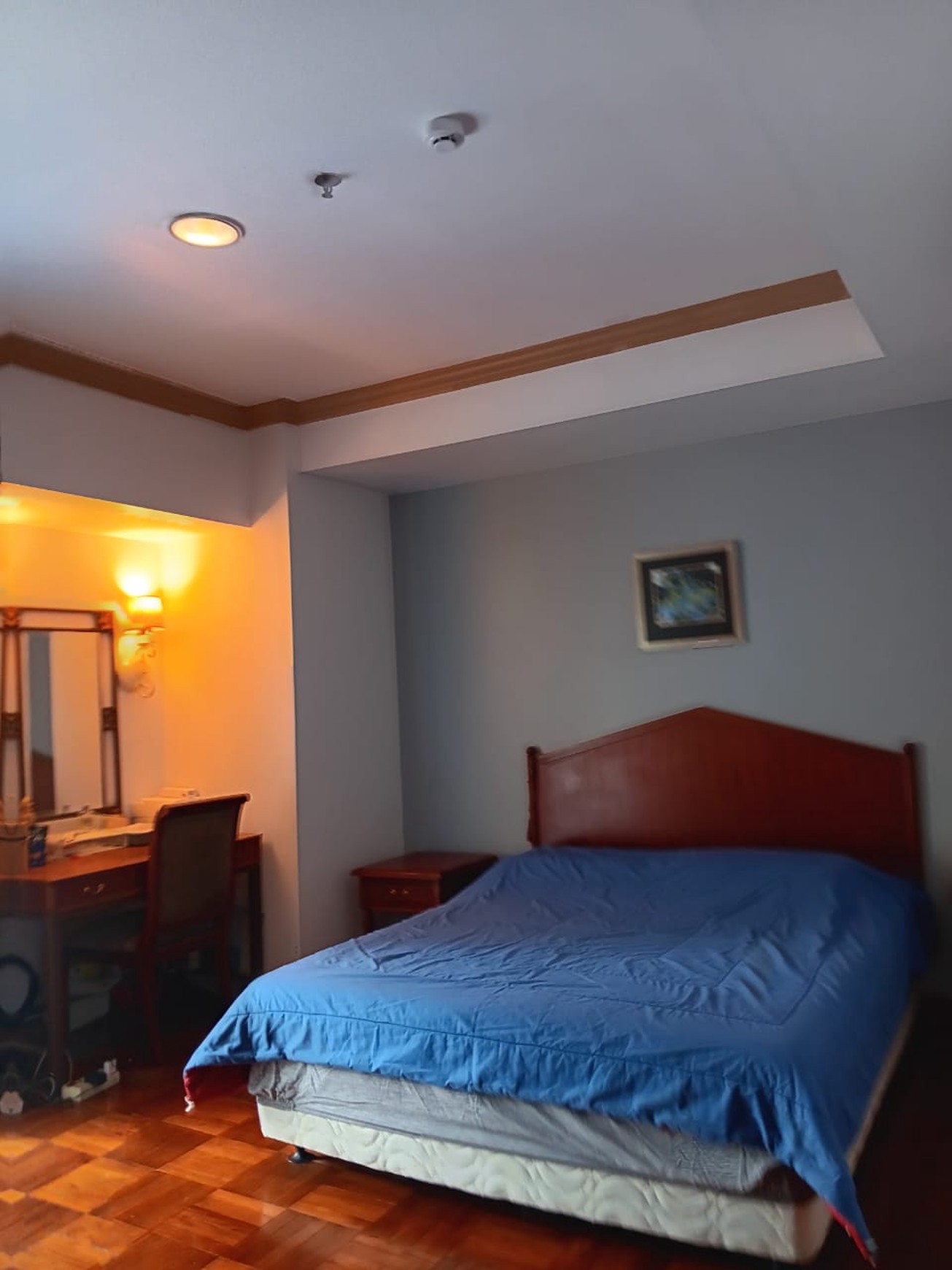 Disewakan Apartemen Park Royale, Gatot Subroto - 2+1 Kamar, Full Furnished, Lokasi Strategis di Pusat Jakarta