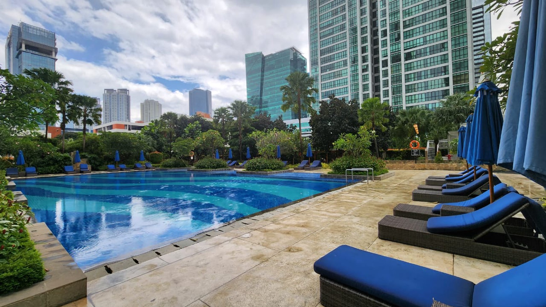 Disewakan Apartemen Setiabudi Sky Garden - Full Furnished, 3 Kamar, Luas 155 m², Unit Sangat Terawat dan Nyaman