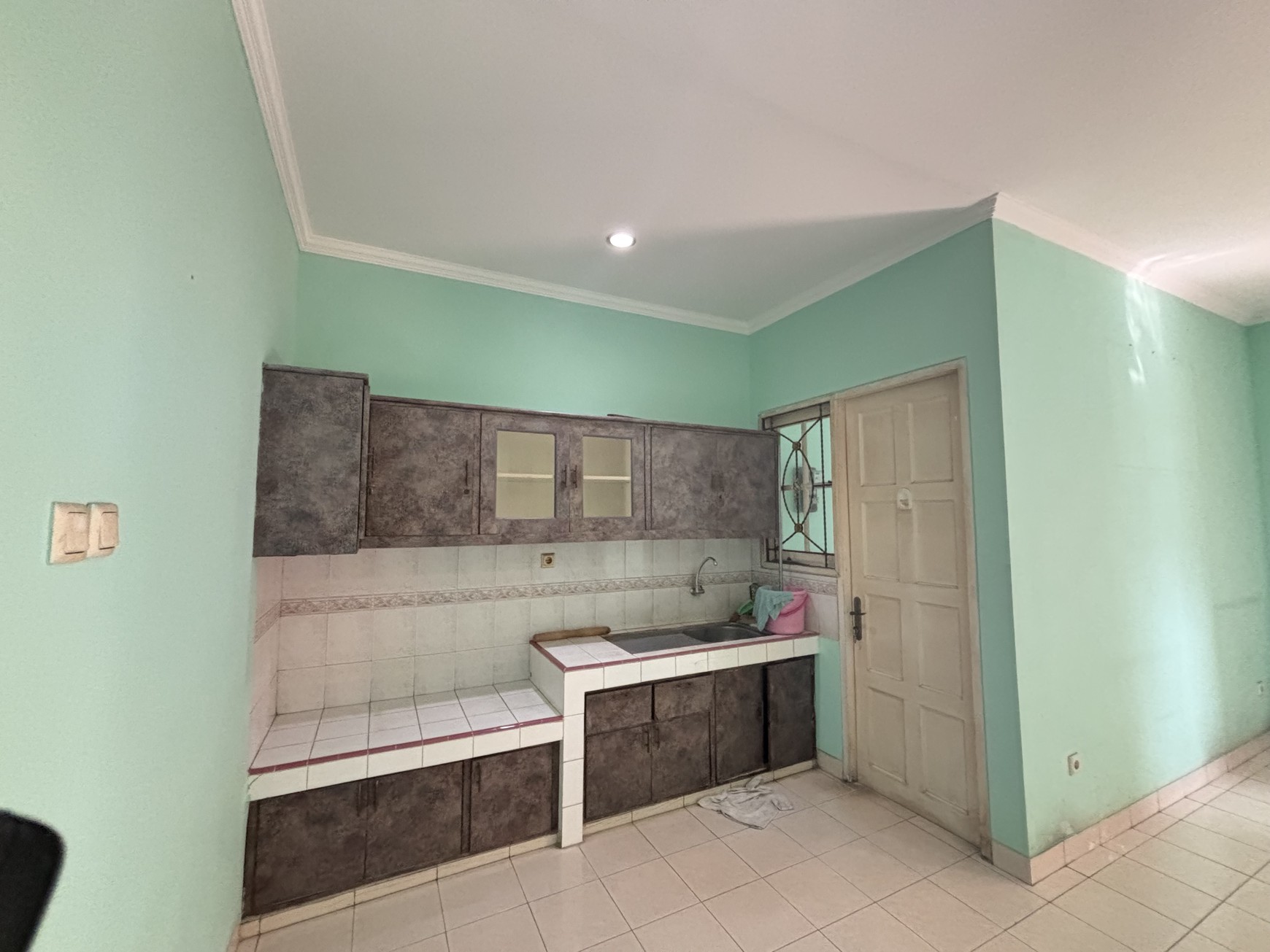 Rumah 2 Lantai Siap Huni  di Kota Wisata Cibubur