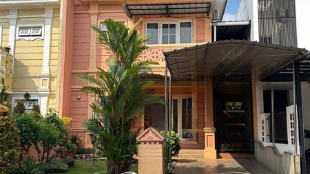 Rumah 2 Lantai Siap Huni  di Kota Wisata Cibubur