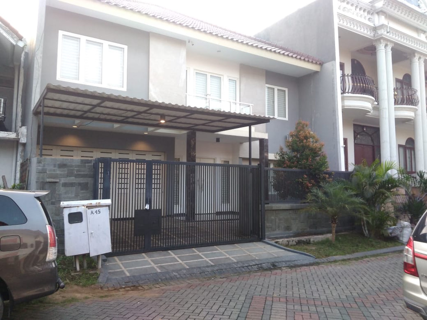 Rumah Dijual Villa Valensia Surabaya Barat