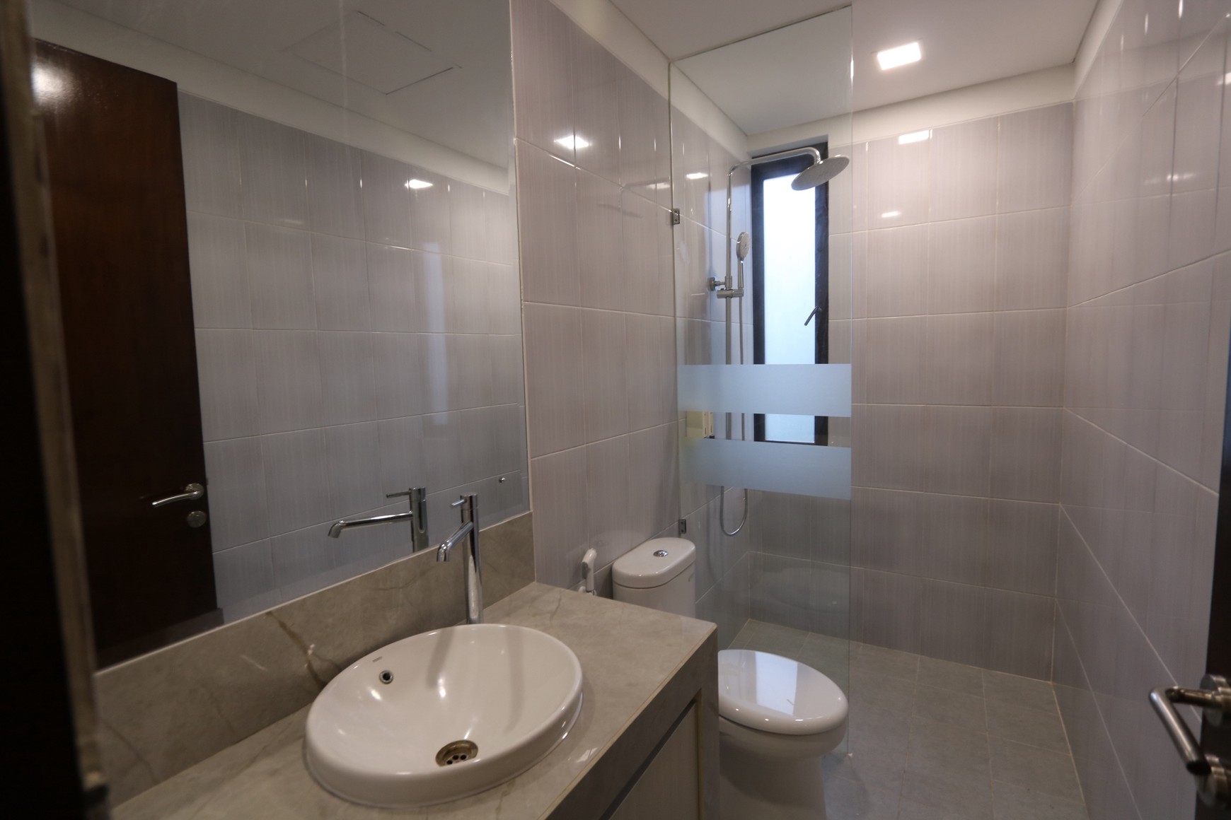 RUMAH TOWN HOUSE, SIAP HUNI DI KEMANG, DEKAT PONDOK INDAH