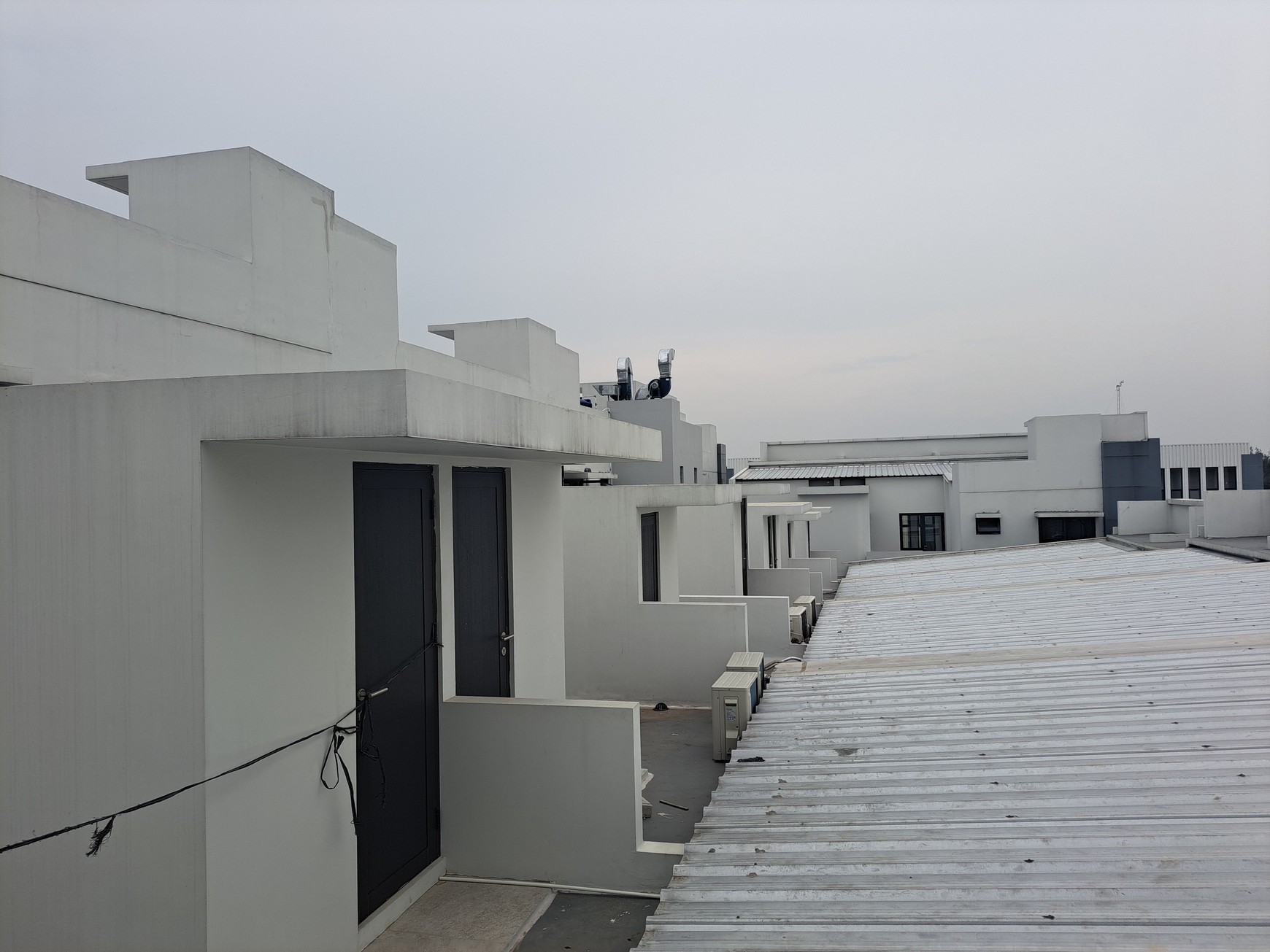 Ruko Badan 2.5 Lantai di Madison Down Town Kota Wisata 