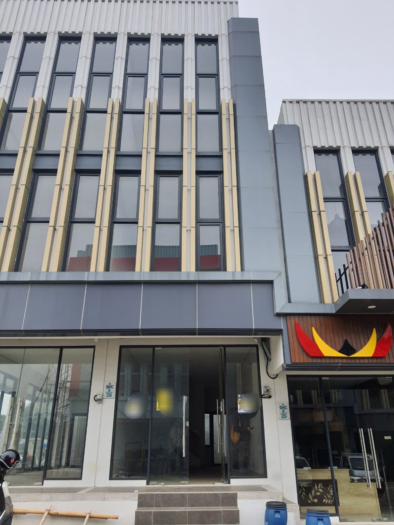 Ruko Badan 2.5 Lantai di Madison Down Town Kota Wisata 