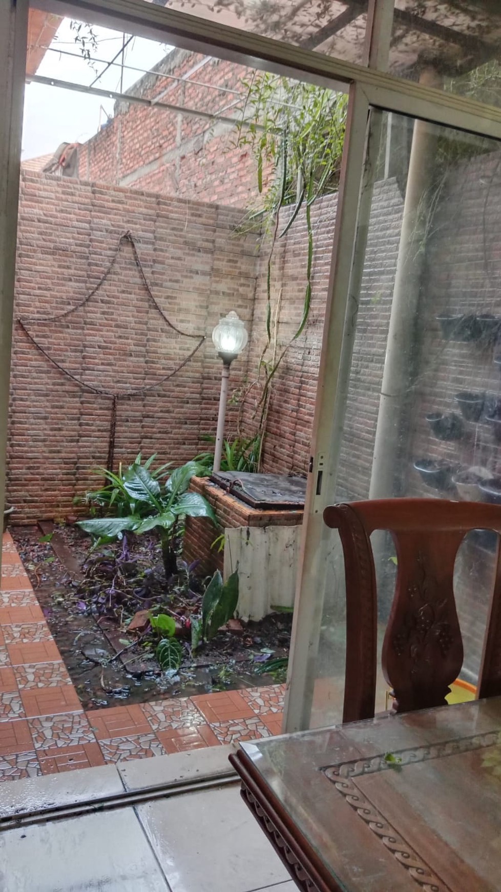 Rumah Minimalis Sangat Terawat Siap Huni Di Dukuh Zambrud Bekasi