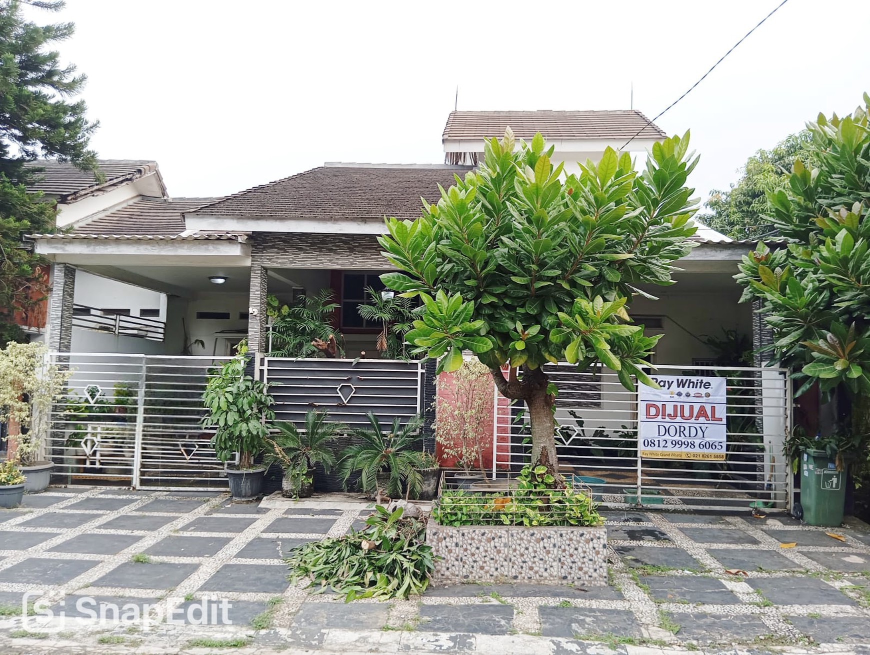Rumah Minimalis Sangat Terawat Siap Huni Di Dukuh Zambrud Bekasi