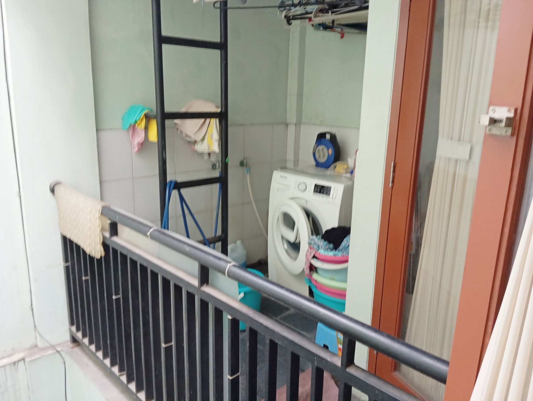 Rumah Nyaman Terawat Siap Huni Hanya 5 Mnt Ke Stasiun LRT Cikunir