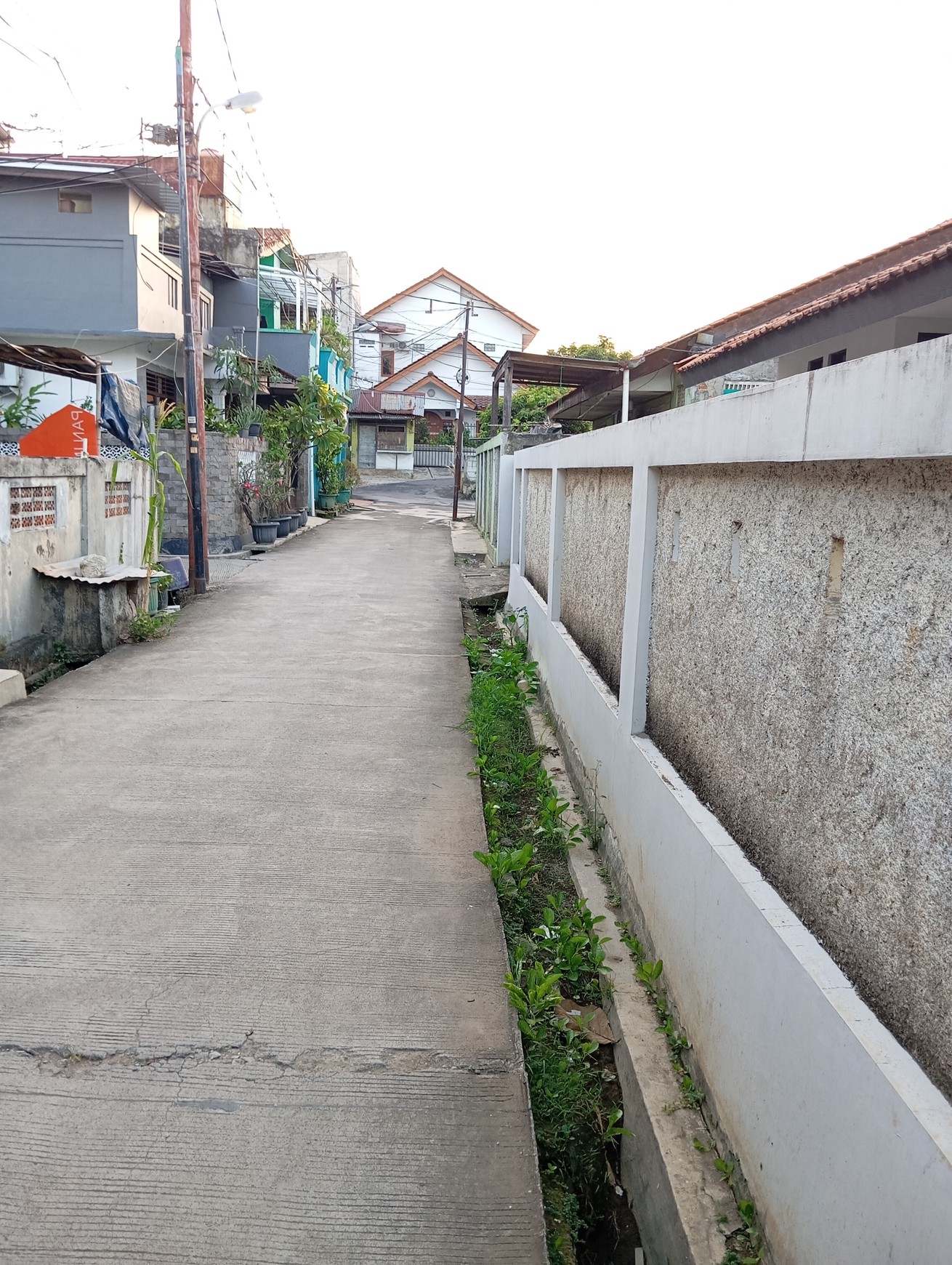 Rumah Ikan Pemancingan Murah Strategis Bebas Banjir Di Jaka Setia Galaxy