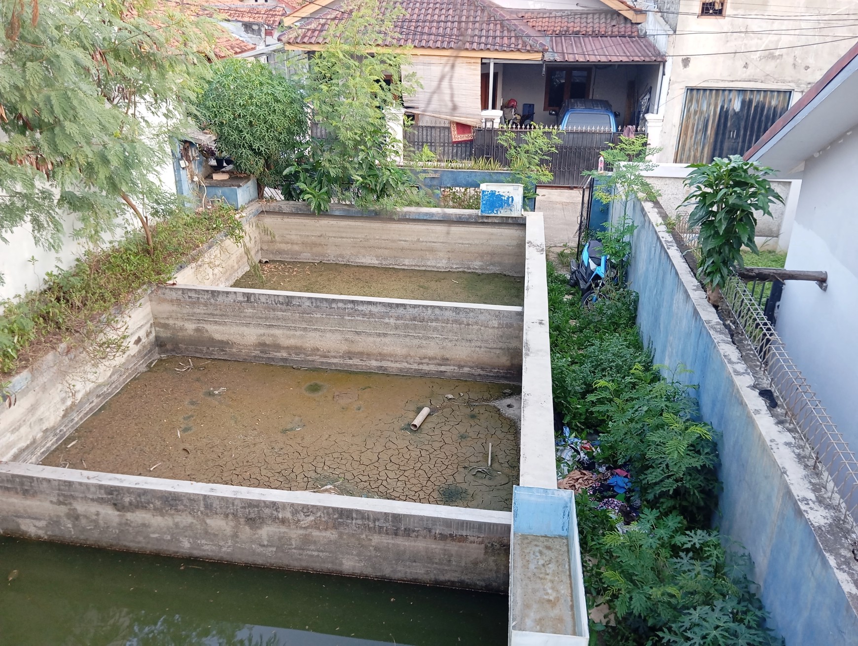 Rumah Ikan Pemancingan Murah Strategis Bebas Banjir Di Jaka Setia Galaxy