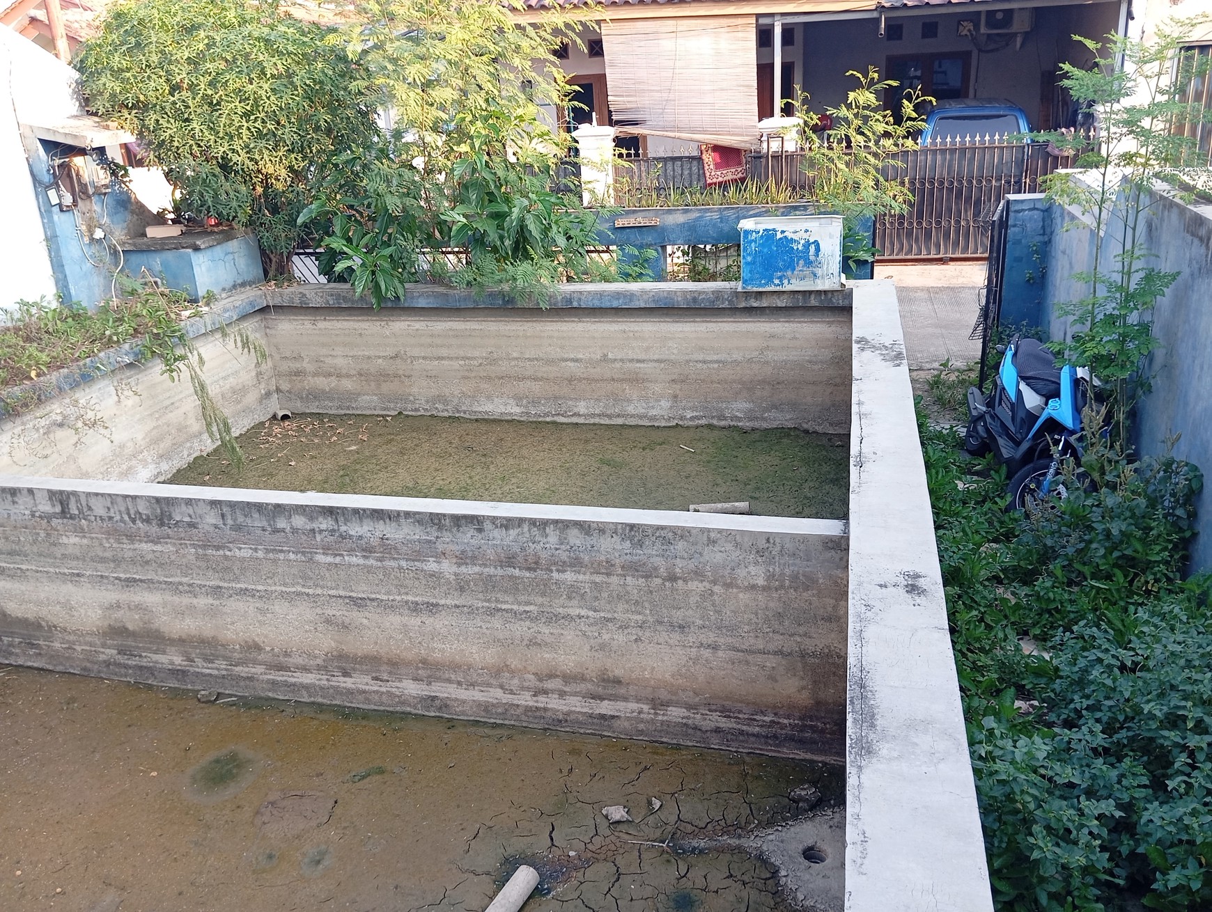 Rumah Ikan Pemancingan Murah Strategis Bebas Banjir Di Jaka Setia Galaxy