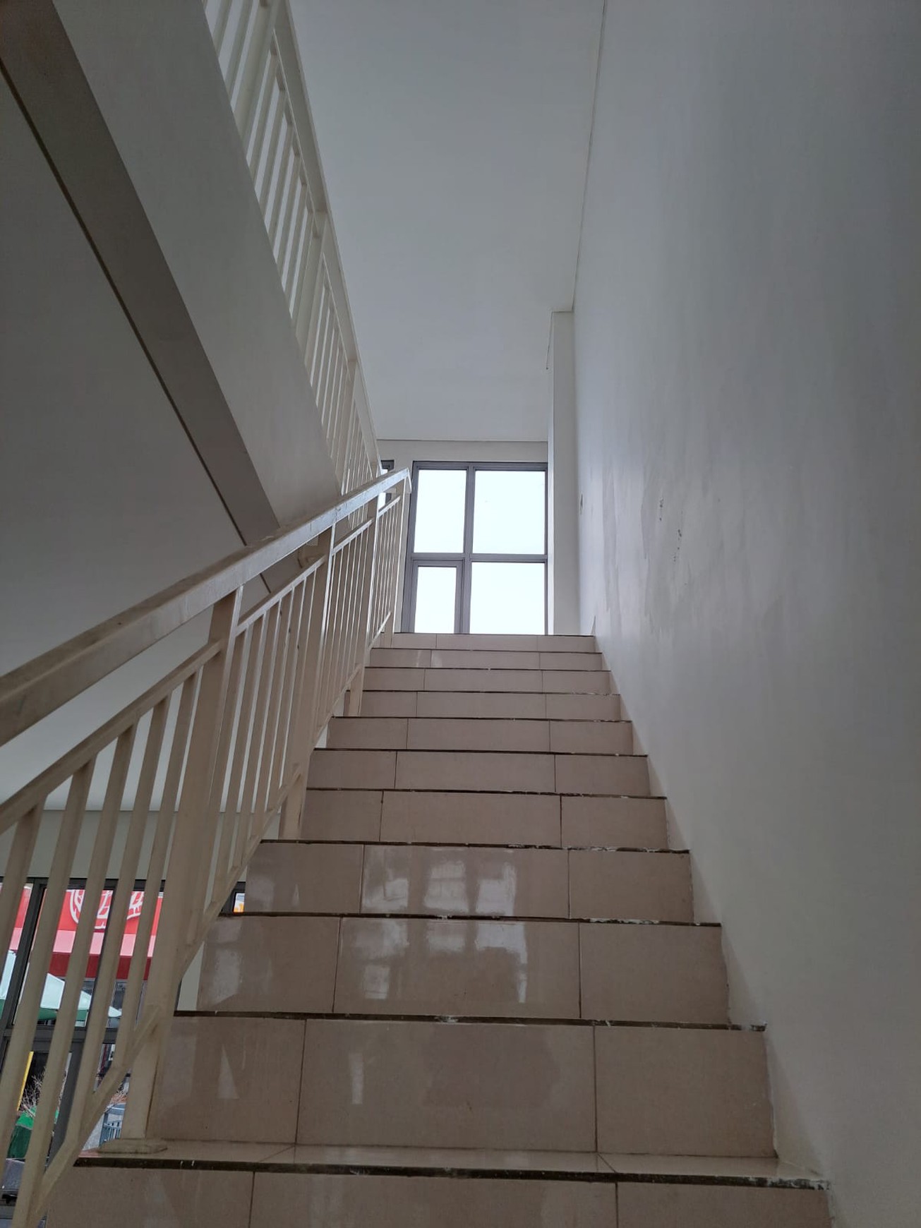 MURAH JARANG ADA Ruko 3 lantai 2 muka di Piazza MOZIA LOOP BSD City Tangerang