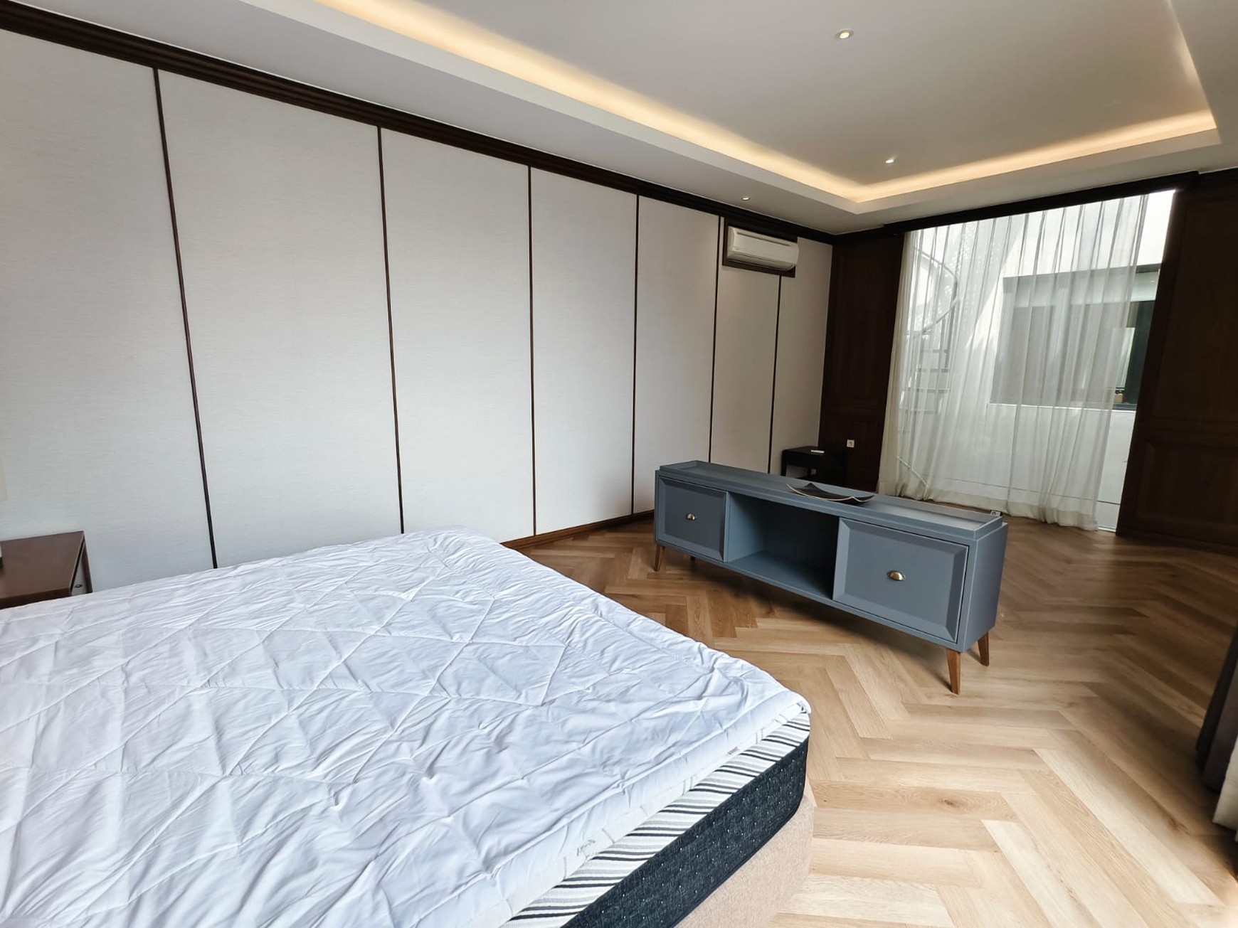 Istimewa. Rumah mewah Nava Park Lancewood BSD, ada pool.. 