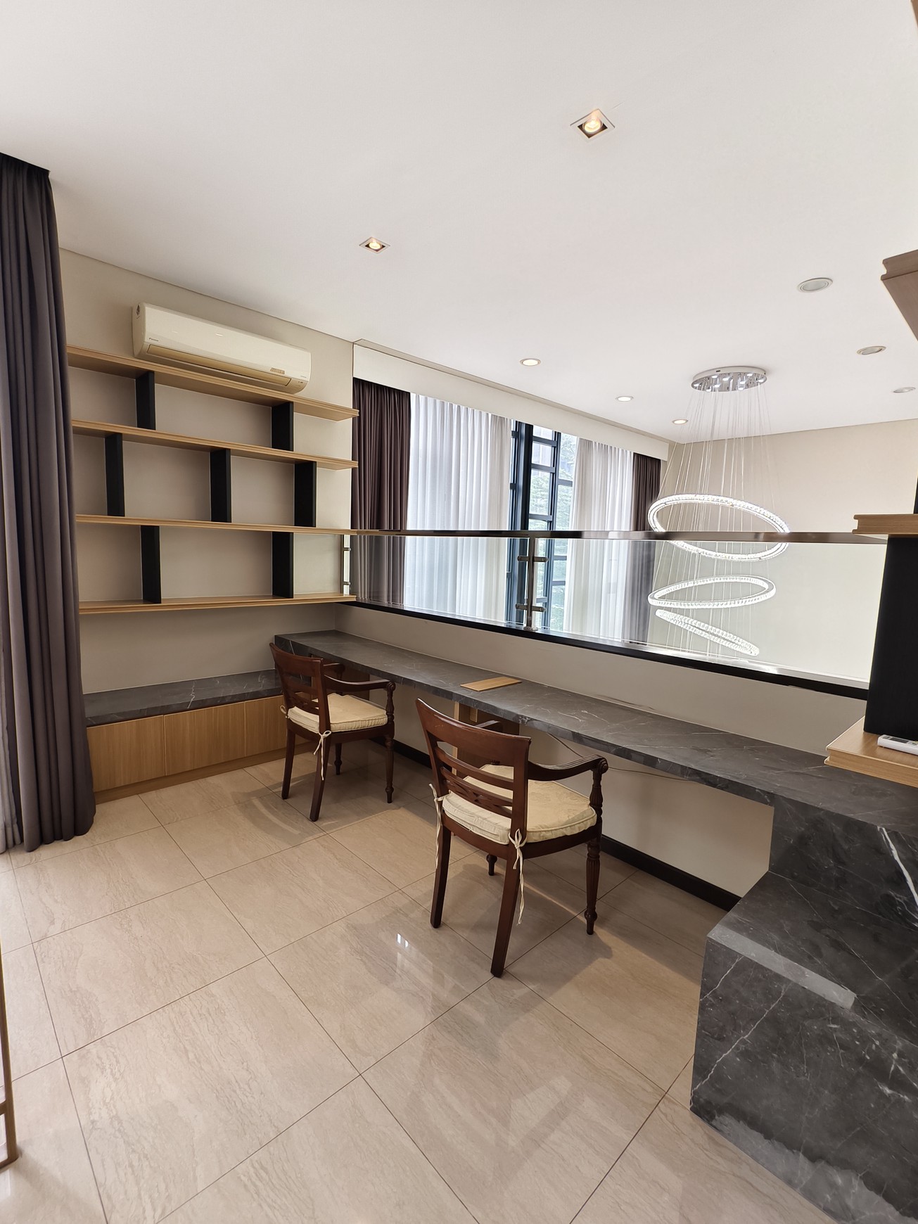 Istimewa. Rumah mewah Nava Park Lancewood BSD, ada pool.. 