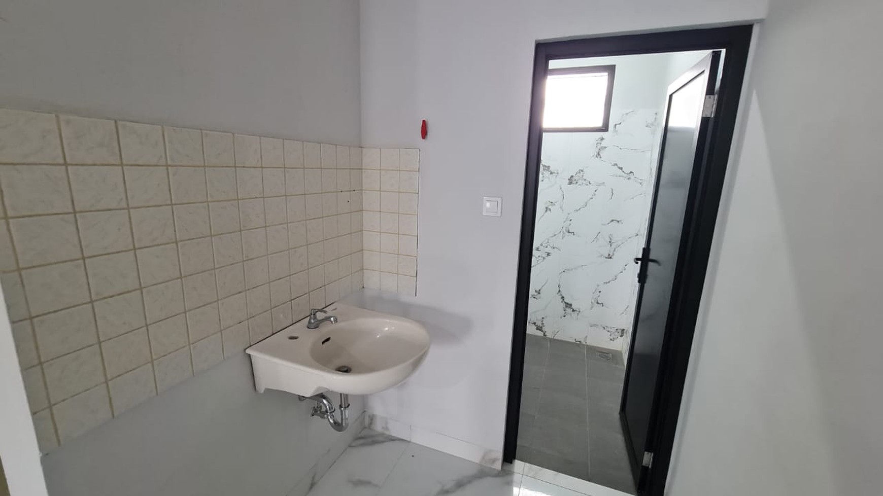 Rumah Tinggal 2 Lantai di Menteng Dalam Jaksel