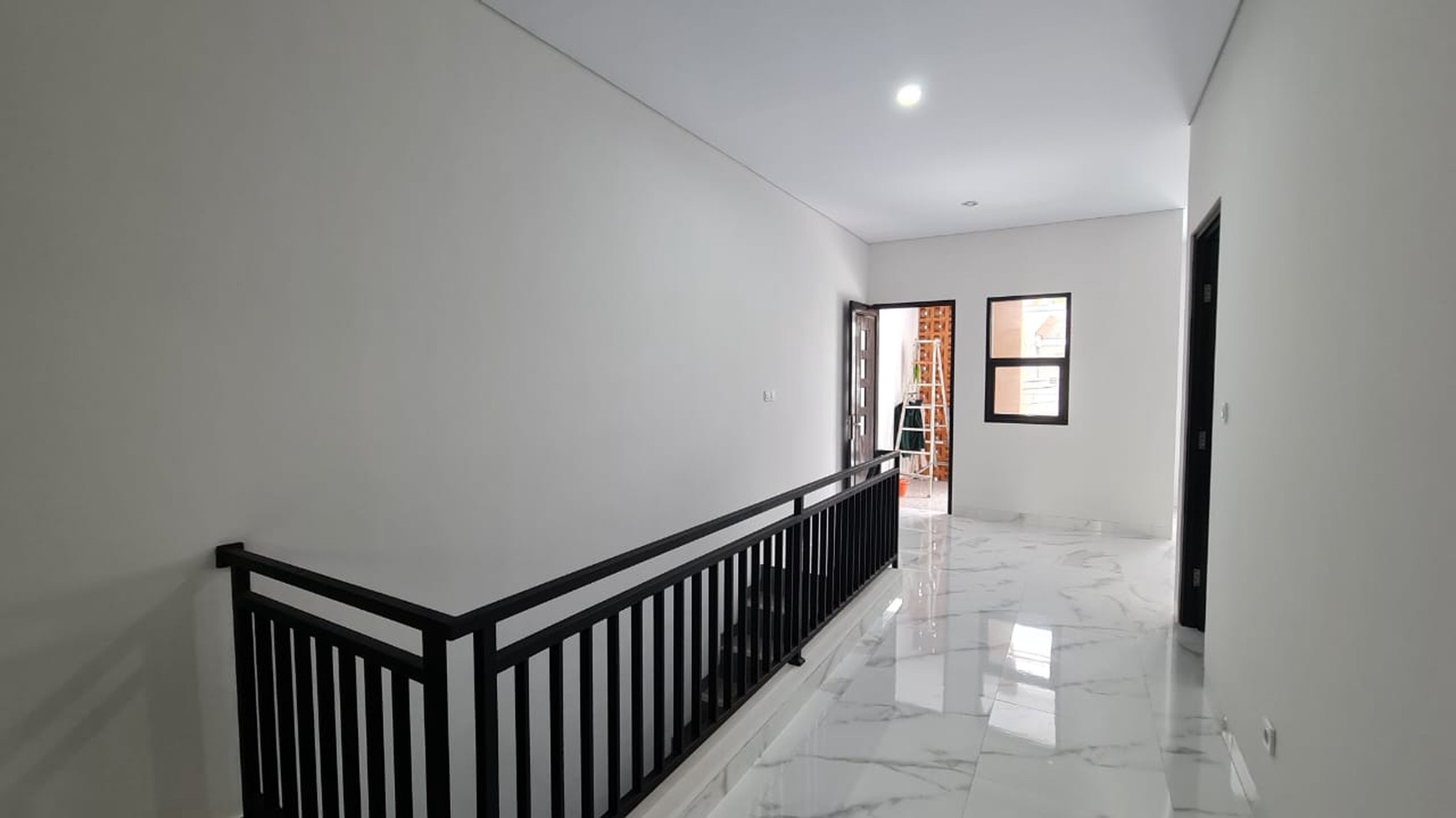 Rumah Tinggal 2 Lantai di Menteng Dalam Jaksel
