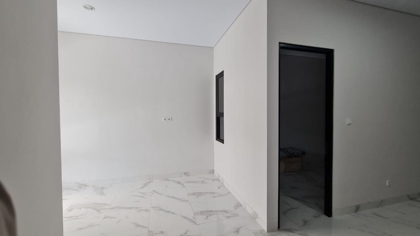 Rumah Tinggal 2 Lantai di Menteng Dalam Jaksel
