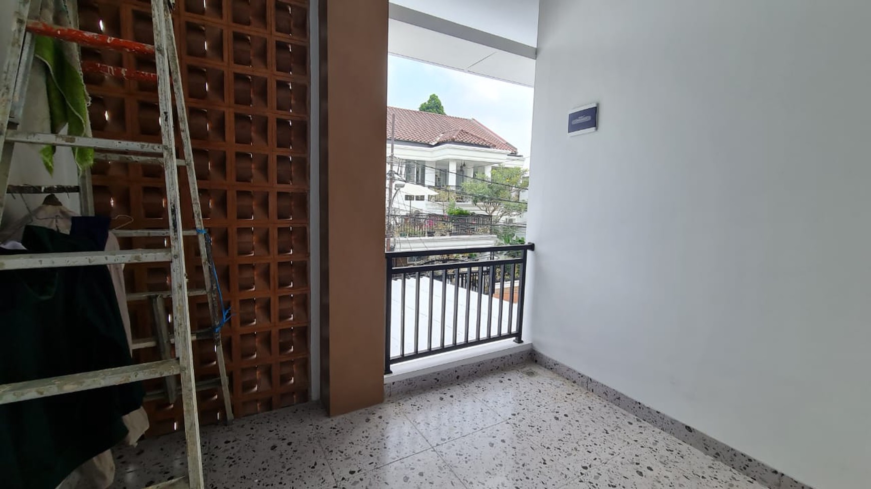 Rumah Tinggal 2 Lantai di Menteng Dalam Jaksel