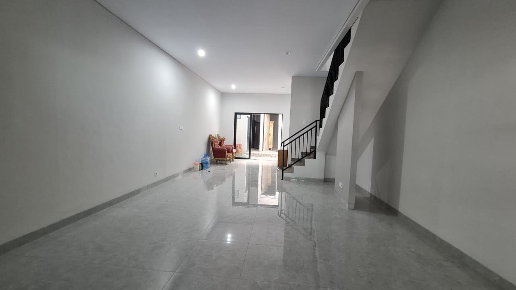 Rumah Tinggal 2 Lantai di Menteng Dalam Jaksel