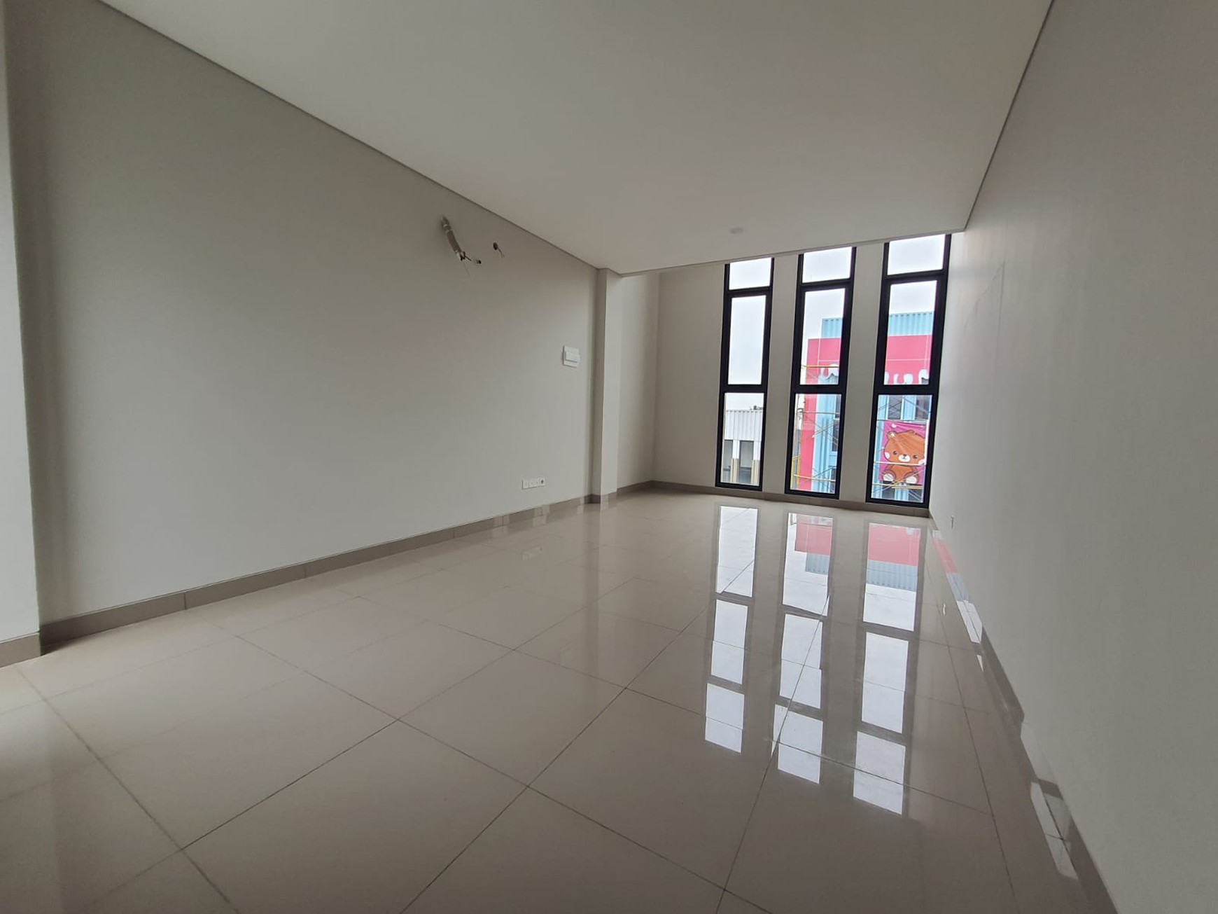 Ruko 2.5 Lantai Madison Down Town Kota Wisata