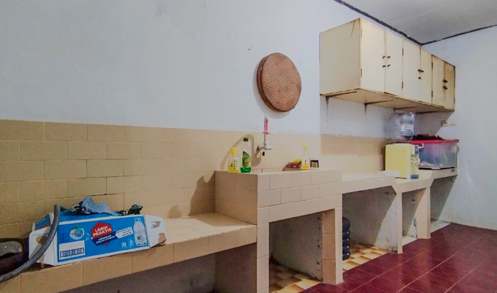 RUMAH HOMEY DEKAT TAWANGMANGU, AKSES MUDAH DARI GONDANGREJO, SOLO