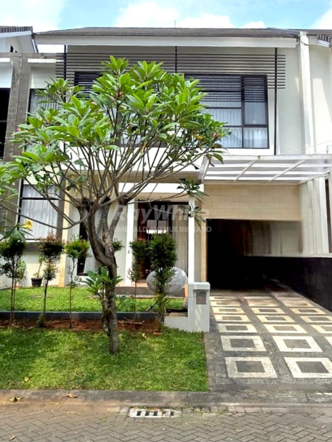 Rumah 2 Lantai 4KT di District Discovery Terra Bintaro Jaya Dekat Sekolah Internasional