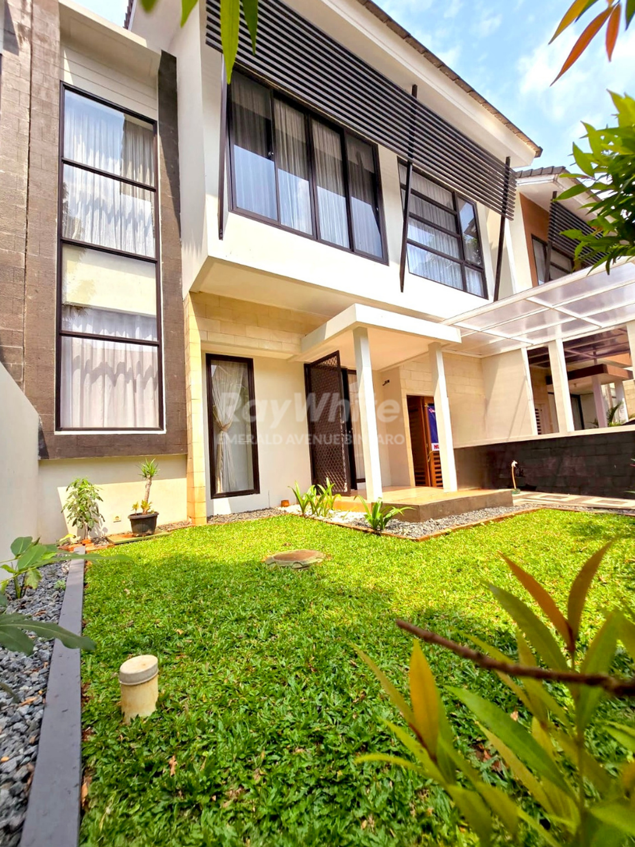 Rumah 2 Lantai 4KT di District Discovery Terra Bintaro Jaya Dekat Sekolah Internasional