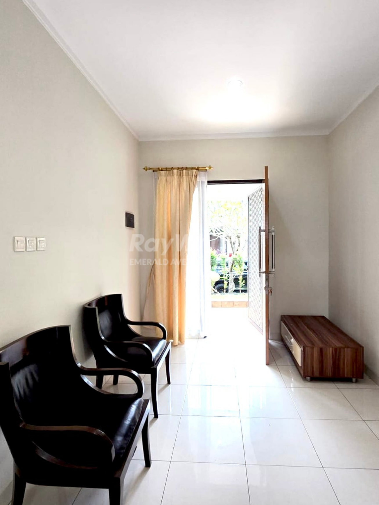 Rumah 2 Lantai 4KT di District Discovery Terra Bintaro Jaya Dekat Sekolah Internasional