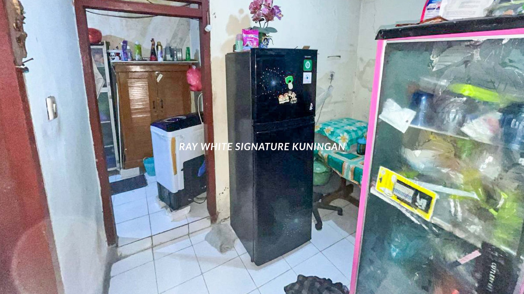 Rumah Bangunan Lama Lokasi Premium di Jl. Karbela II, Setiabudi