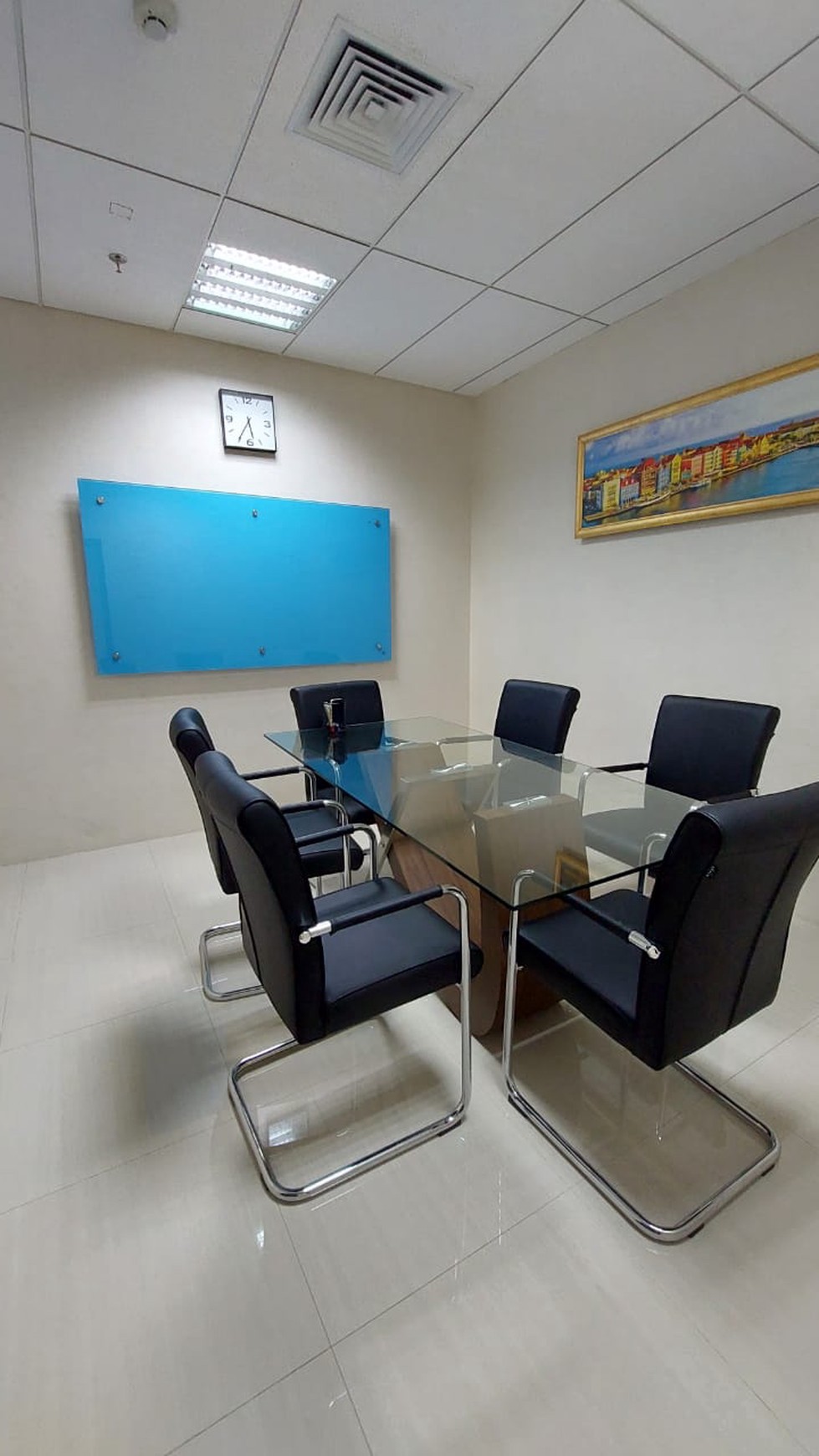 Office Space Puri Indah Financial Tower, CBD Jakarta Barat, luas : 125m2, lantai 8, furnished, siap huni
