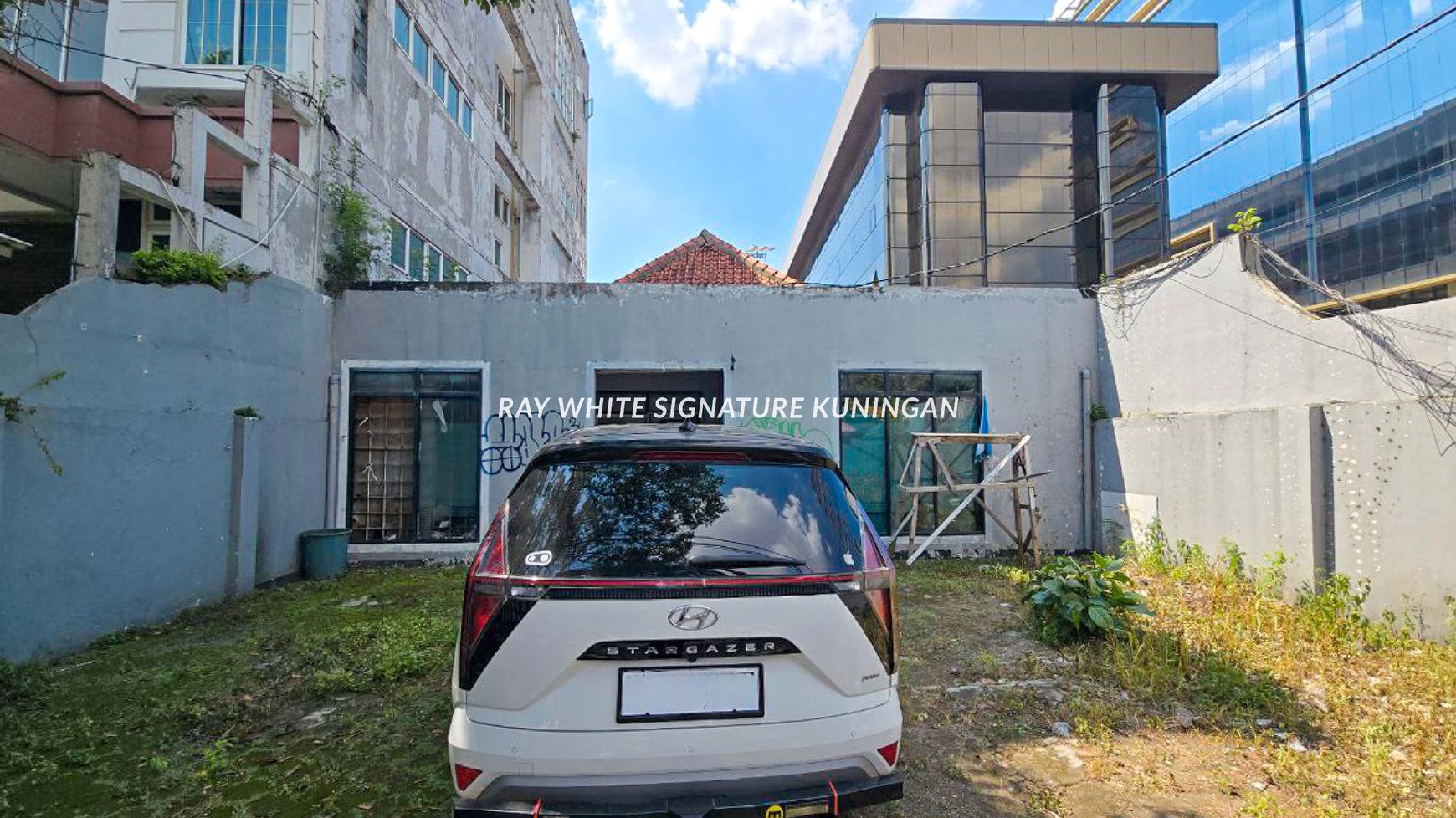 Dijual Rumah Tua Dengan Lokasi Strategis di Jl Penataran Menteng - Cocok untuk Investasi