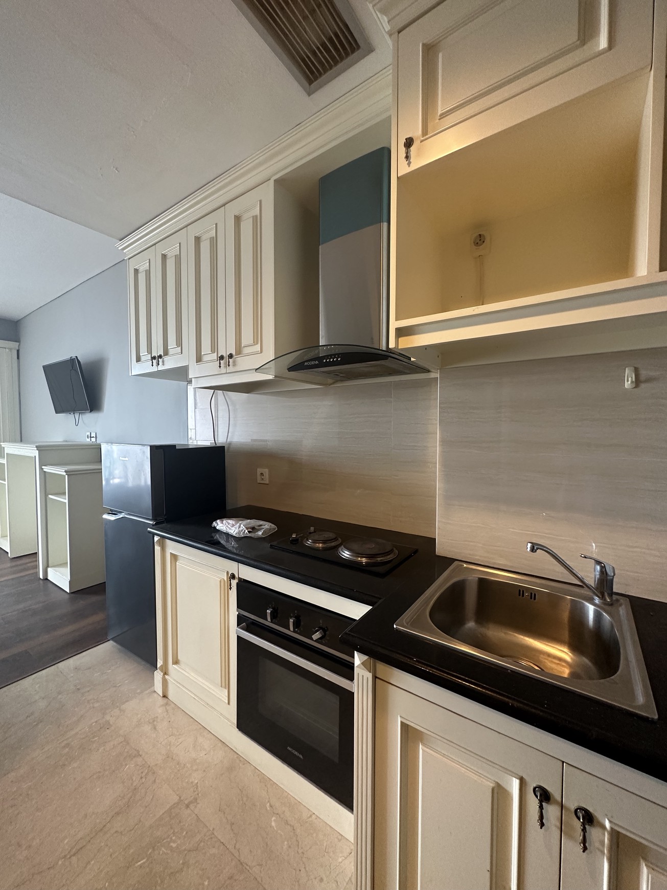 Dijual Unit Apartment Aston bellevue 