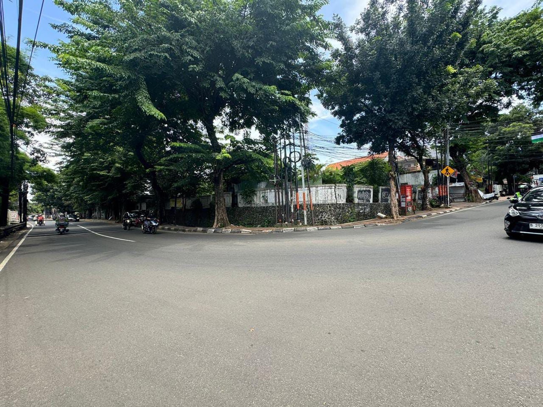 DIJUAL tanah Komersil di lokasi strategis Duren Tiga Raya Jakarta Selatan