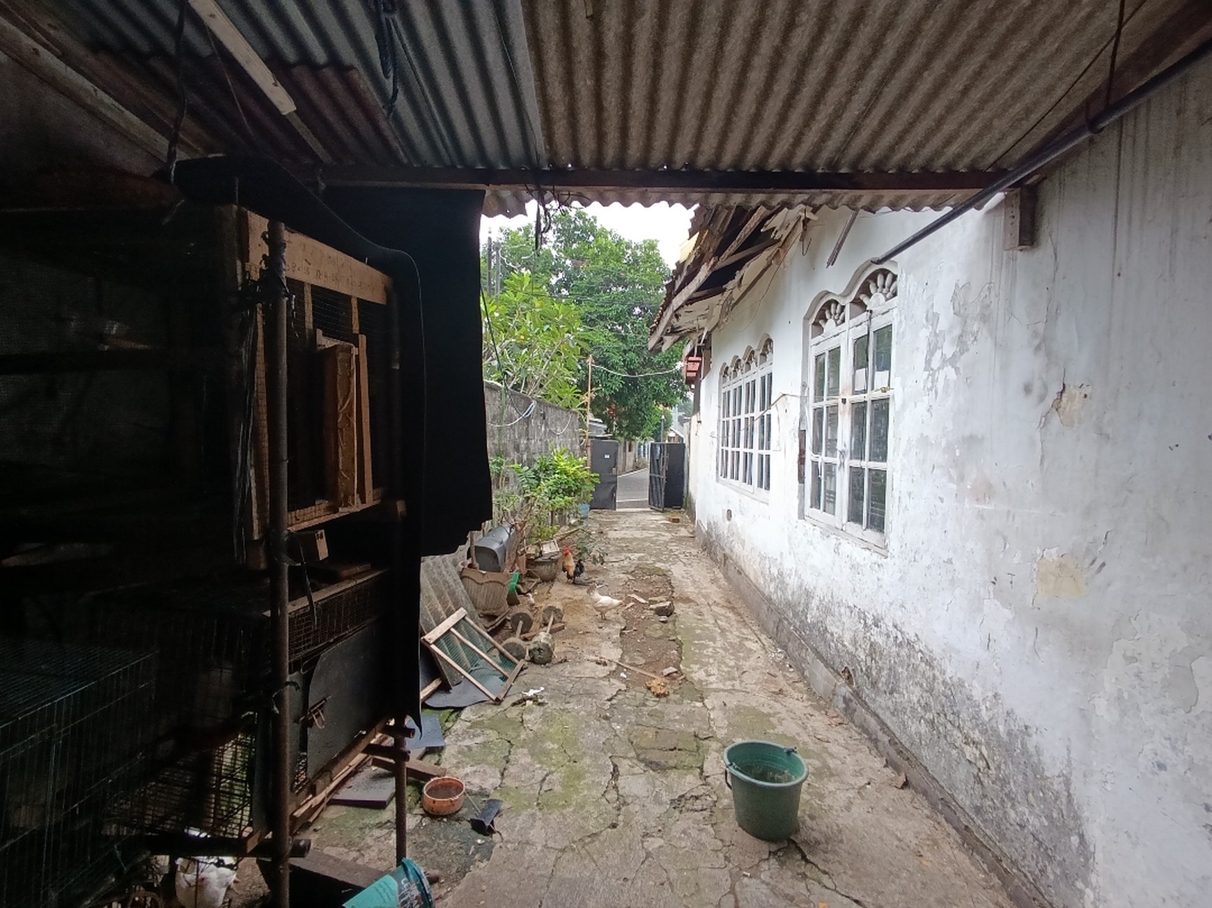 Dijual Rumah bangunan lama hitung tanah Jl. Cendrawasih Petukangan Selatan, Pesanggrahan, Jakarta Selatan.