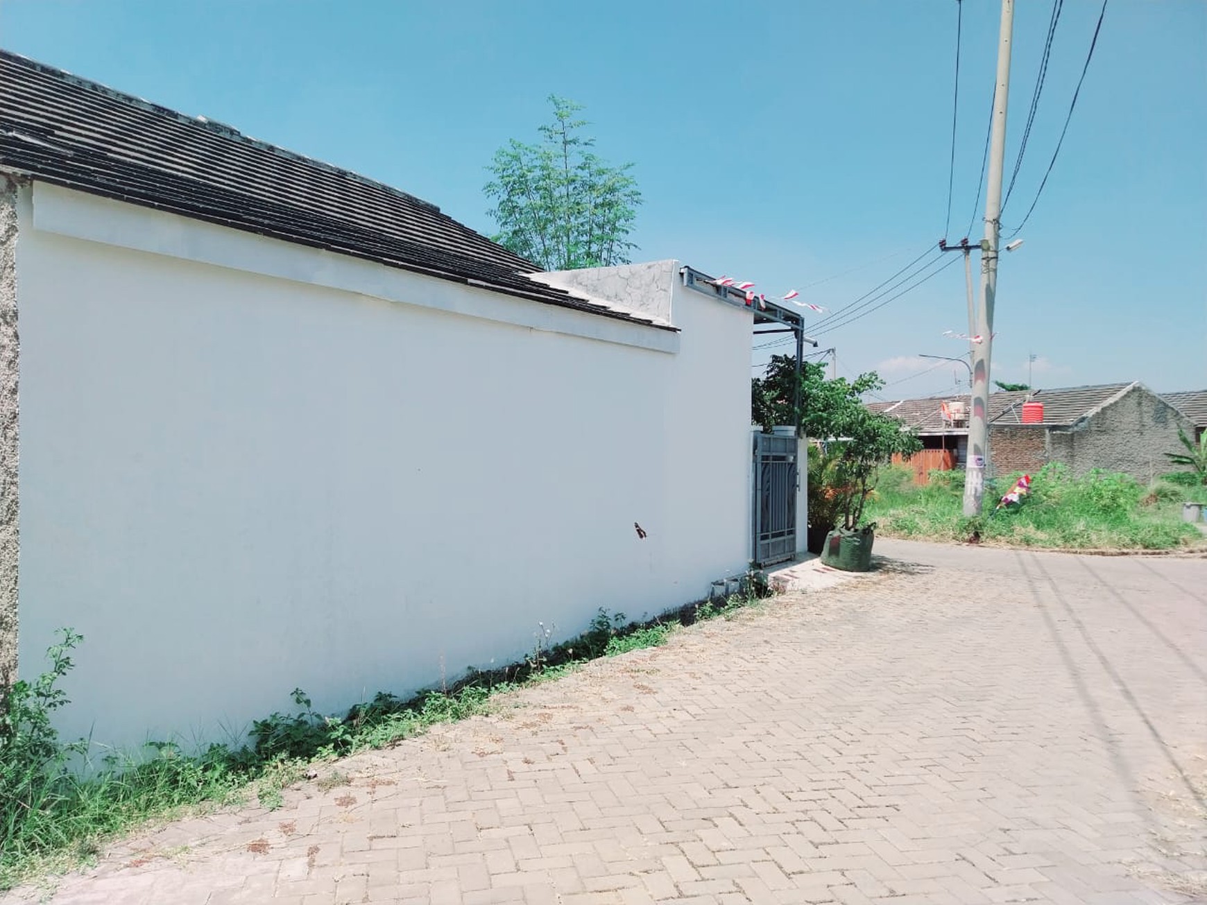 Dijual Cepat dan Siap Huni Rumah Modern Minimalis Hanya 900 m ke Lab School UPI Cibiru