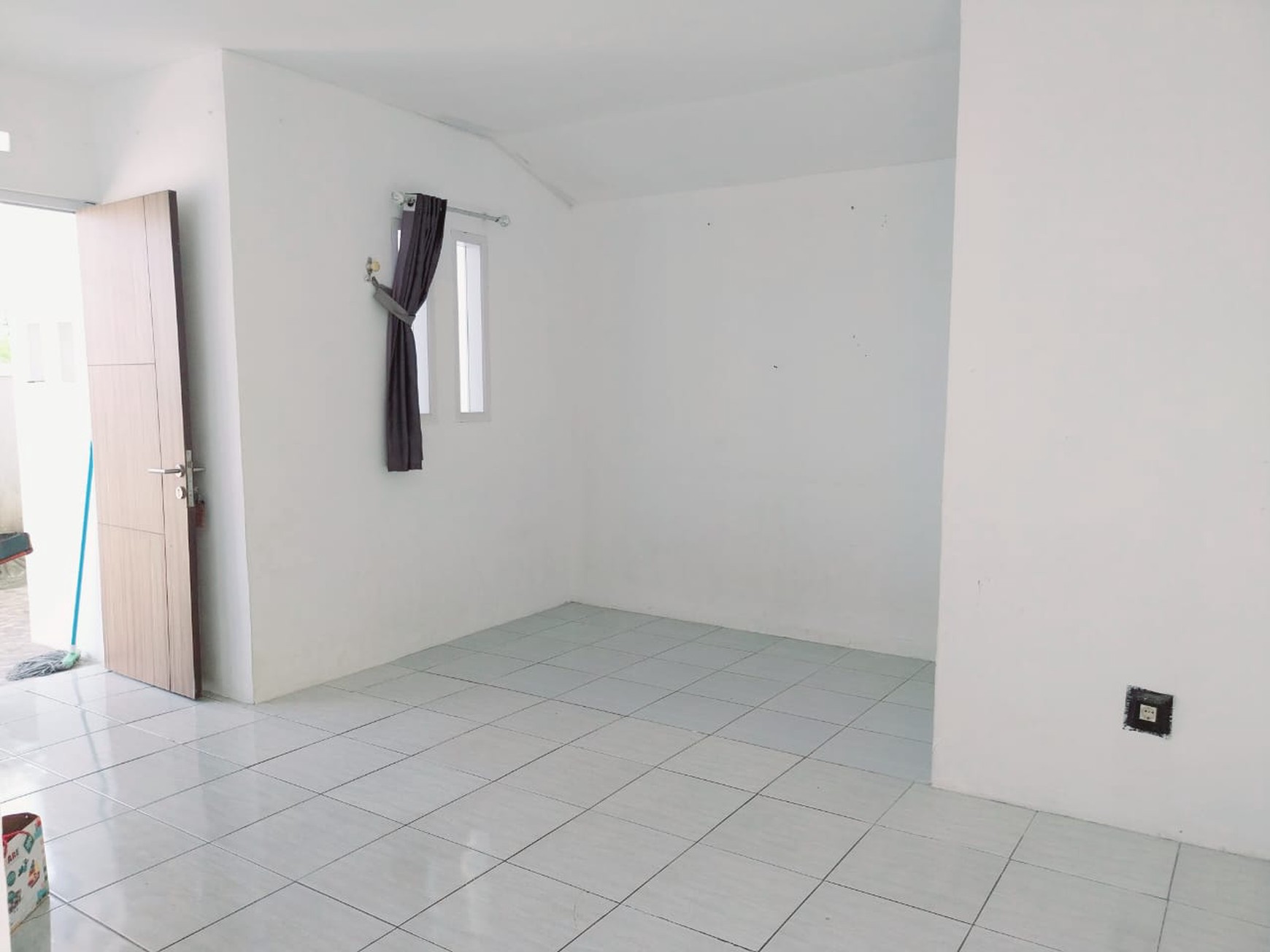 Dijual Cepat dan Siap Huni Rumah Modern Minimalis Hanya 900 m ke Lab School UPI Cibiru