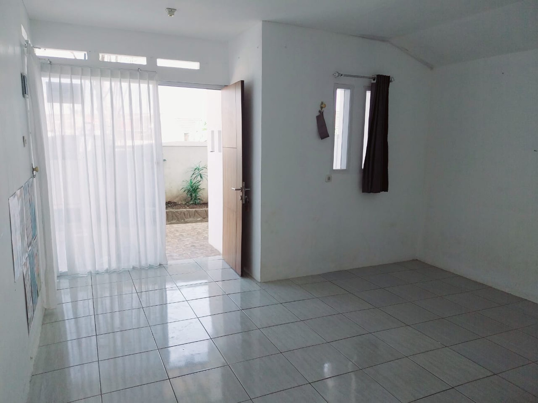 Dijual Cepat dan Siap Huni Rumah Modern Minimalis Hanya 900 m ke Lab School UPI Cibiru