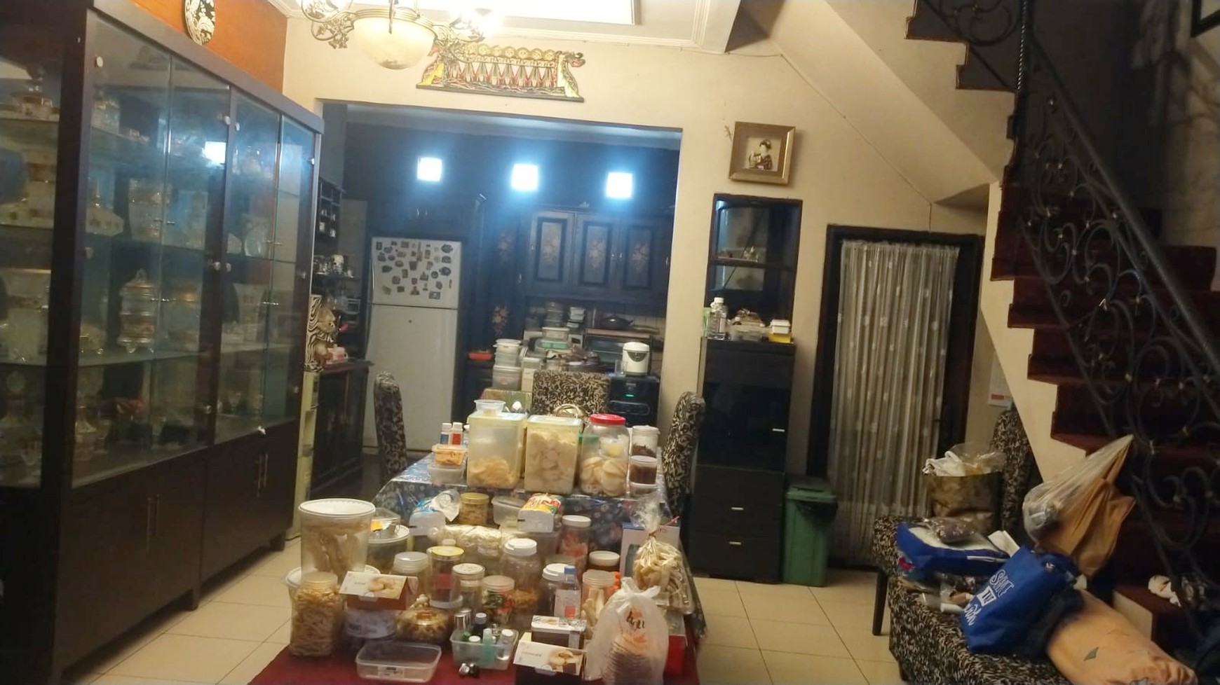 Rumah Mewah Eksklusif Nyaman Terawat Siap Huni Di Antapani Bandung