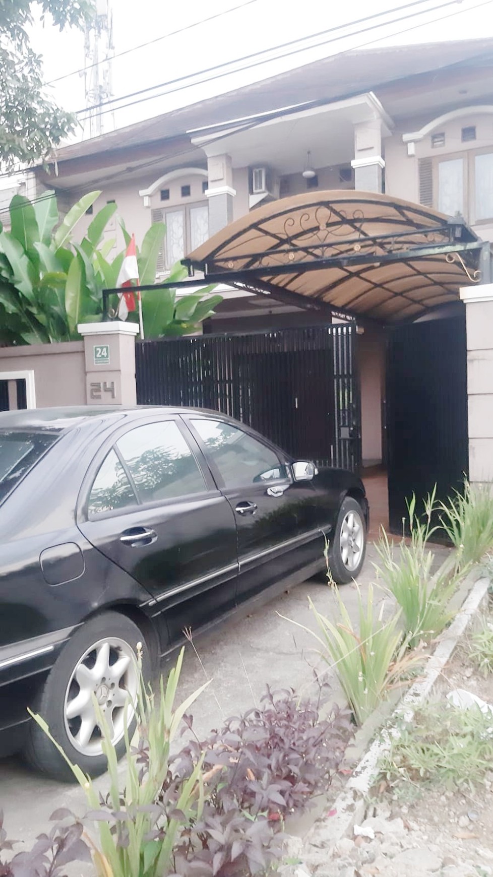Rumah Mewah Eksklusif Nyaman Terawat Siap Huni Di Antapani Bandung