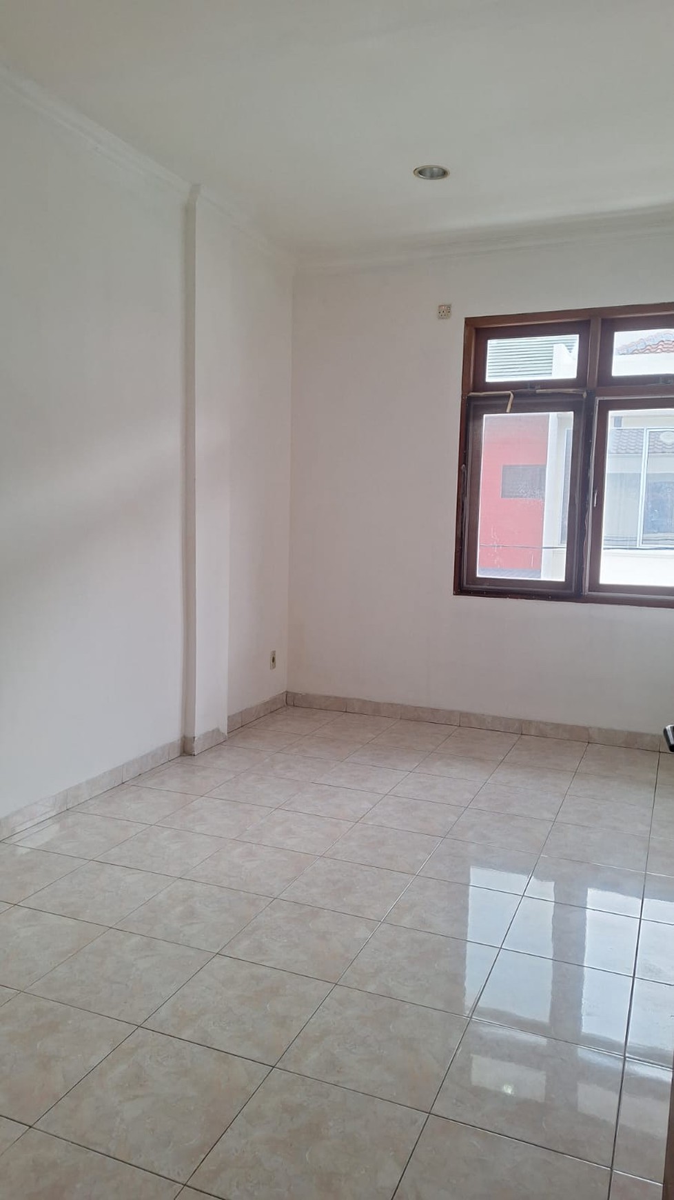Rumah 2 lantai siap huni baru renovasi ,Nego di Kelapa Hibrida Kelapa Gading